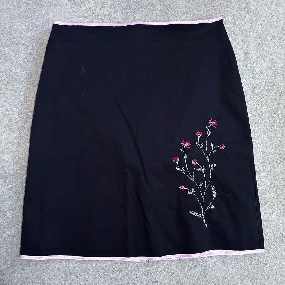 T. Garment Black Skirt with Floral Embroidery and Pink Satin Trim